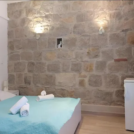Downtown Private Apartment
